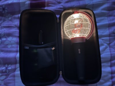 一代手燈與他的家