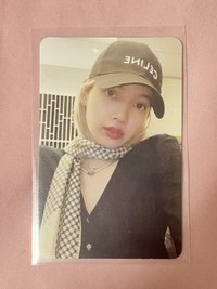 Born pink 專輯卡Lisa