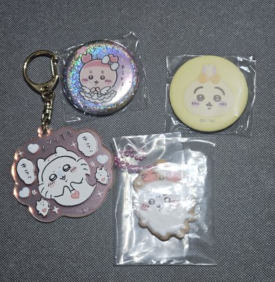 吉伊卡哇 古本屋 食玩 餅乾造型軟膠吊飾 兔兔 古本屋 魔法少女徽章 小桃 水族館鑰匙圈