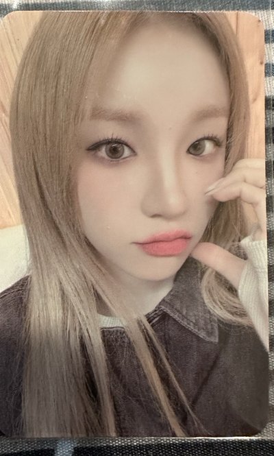 雨琦漢堡代言卡