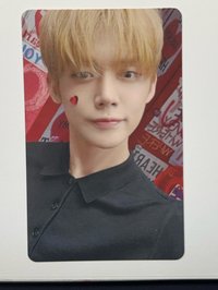 幸運卡 崔然竣（有廠損！ 一個小點 介意者勿下單）