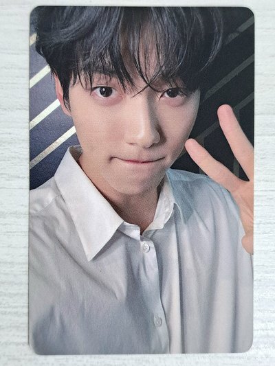 正四 yzy 上海 簽售卡 彬 兔子大王在此！