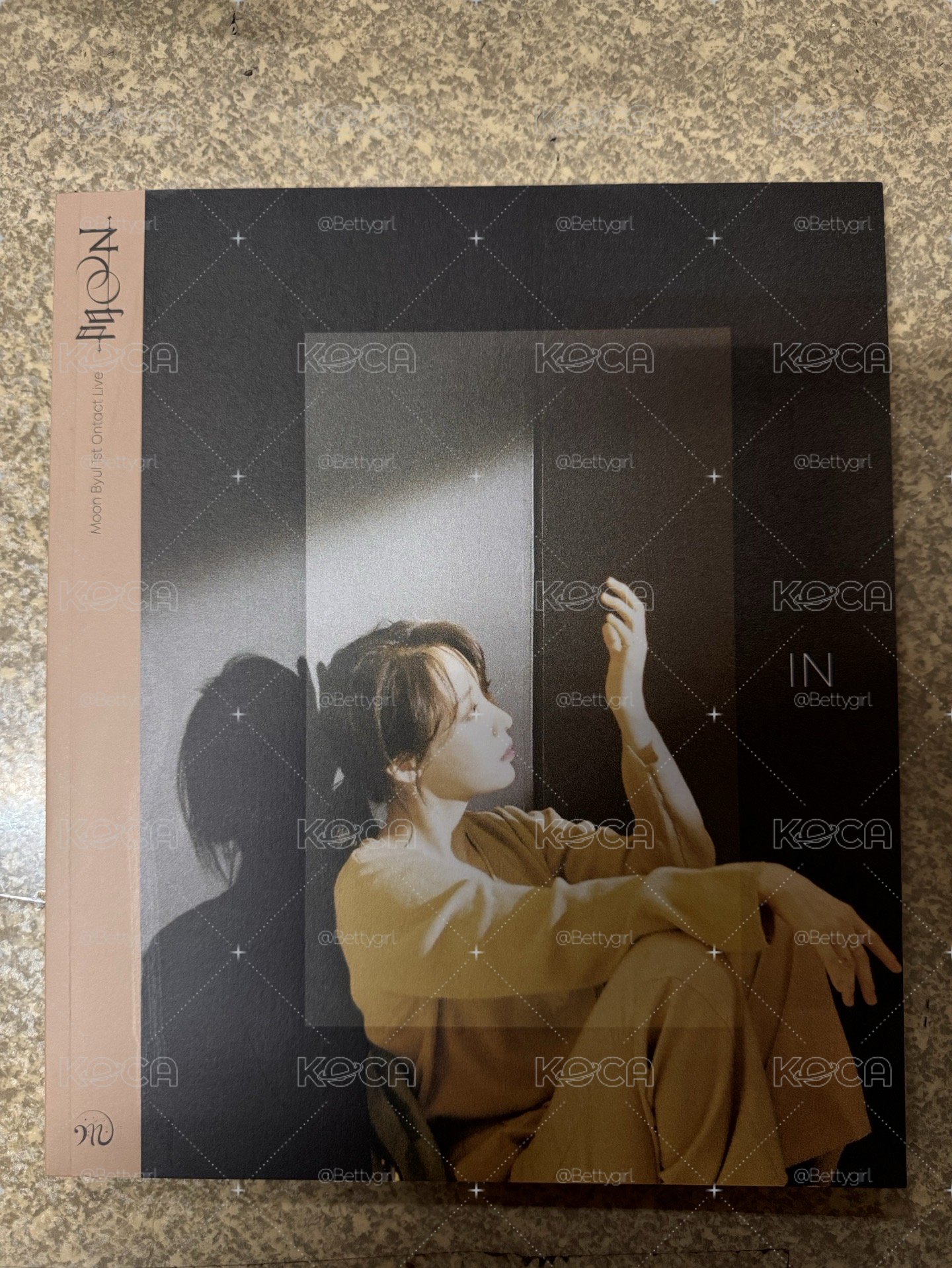 Moon Byul 1st Onact Live Photobook