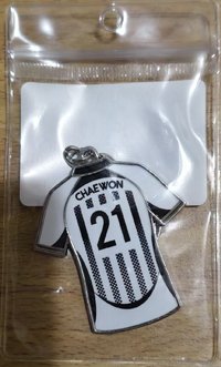 Over the Pitch S21 Chaewon 金采湲 鑰匙圈吊飾 