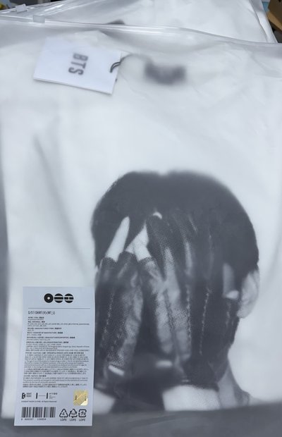 니니-台灣現貨 BTS防彈少年團 快閃店ARIRANG周邊 人臉T 短袖