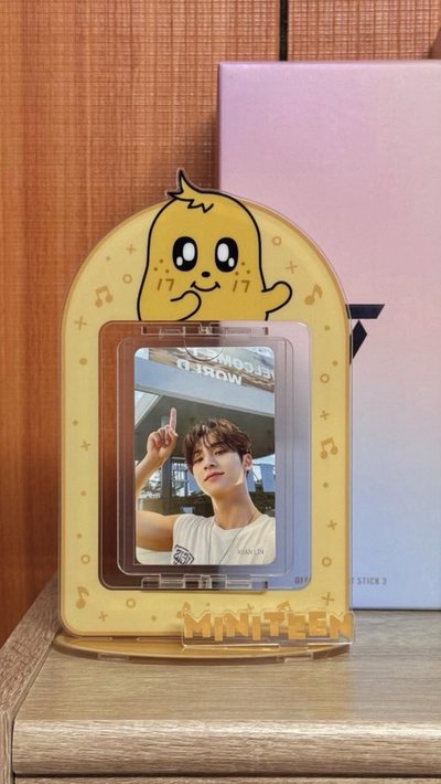 MINITEEN KIMJA旋轉立牌