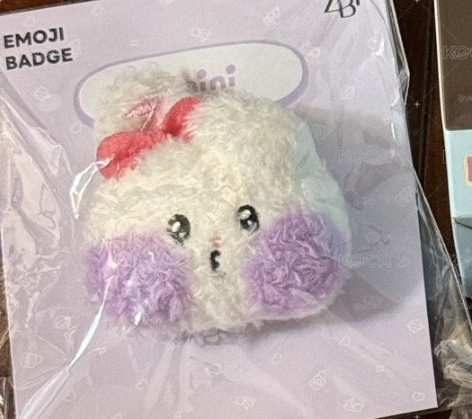 ynn毛絨徽章
