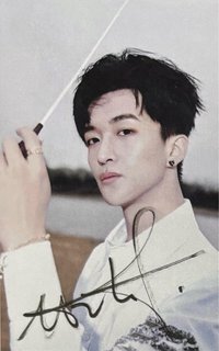 LOADING 新潮 雜誌卡 大片簽名照復刻小卡