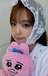 迷五 am 預售 特典卡 兔子YENA