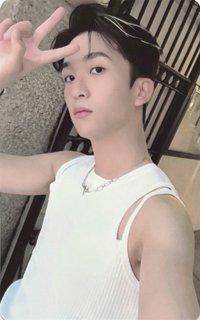 昕薇 A版 雜誌卡 自拍小卡