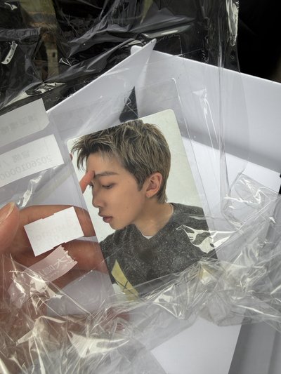 ARIRANG wvs A版 特典卡 +碩珍鑰匙圈+兩版空專