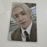 比較黃色調的喆