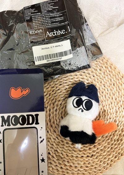 曹承衍Archive.1場周衣服+MOODI