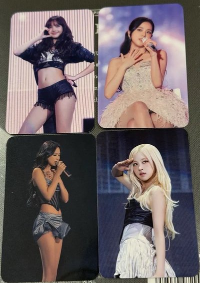 搭配日本限定小卡-Lisa第三張迷你專輯「DEADLINE(SILVER Ver.)」