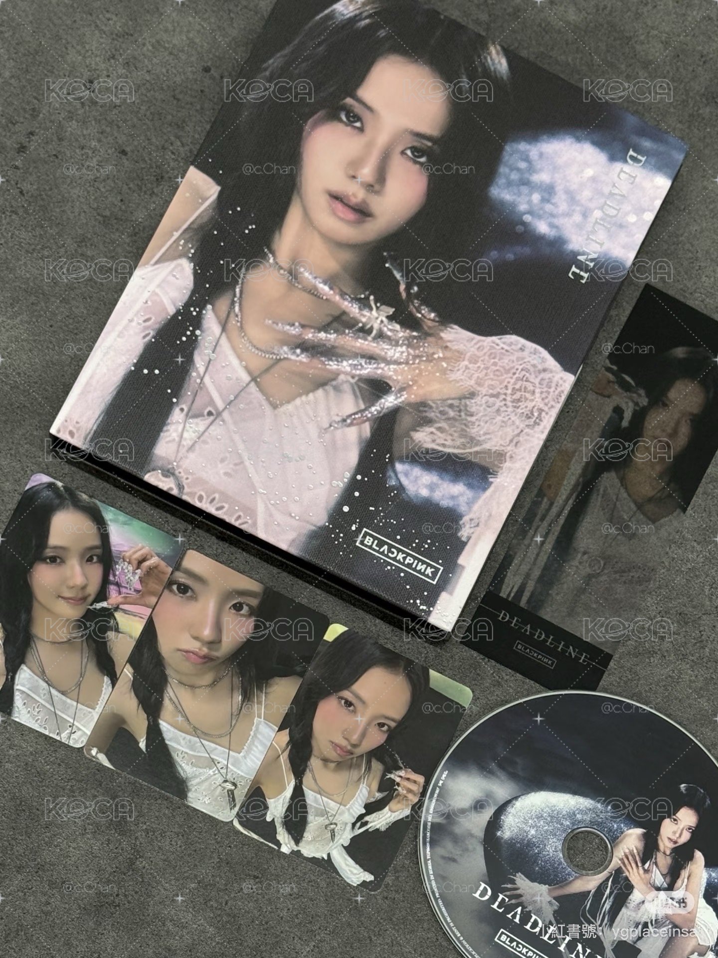 Jisoo第三張迷你專輯「DEADLINE(SILVER Ver.)」