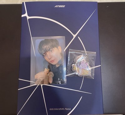 炫耀鍾貝爾的小熊