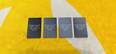 NewJeans 二週年紀念特典 日本限定閃卡 - Hanni小麵包