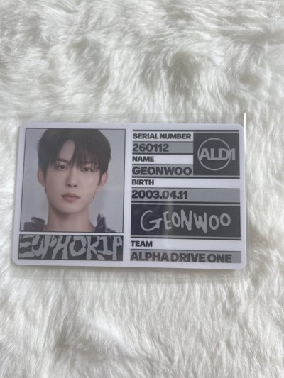 虔佑 迷一 Freak Alarm ver.Staff Pass  專輯卡 