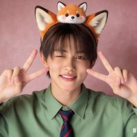 戴安全帽去買延長線 