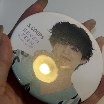 S.coups 20快閃店 徽章