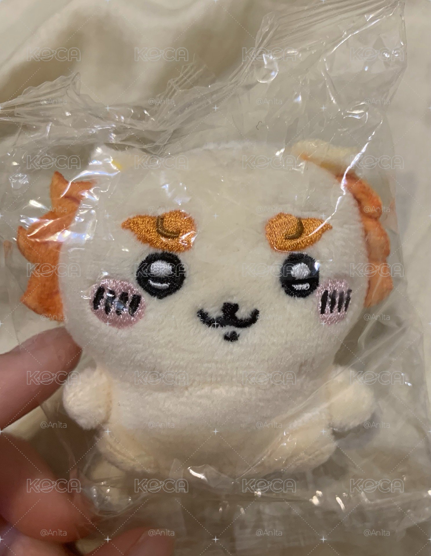 獅薩坐姿扭蛋