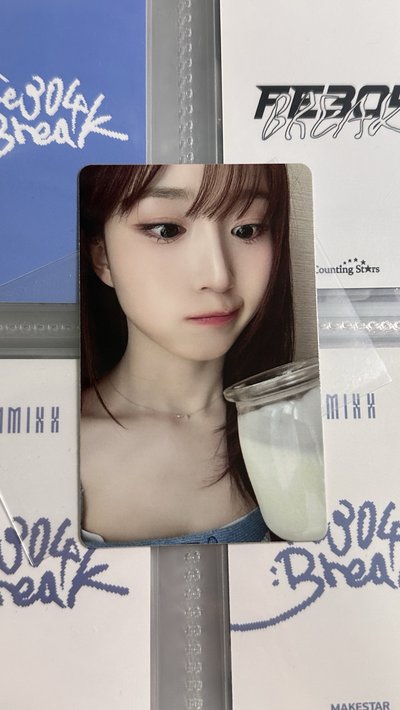 NMIXX 泡泡摩奇牛奶布丁嫄 中文卡背