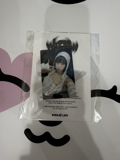 KISS OF LIFE 明信片唇印卡中簽卡四宮格