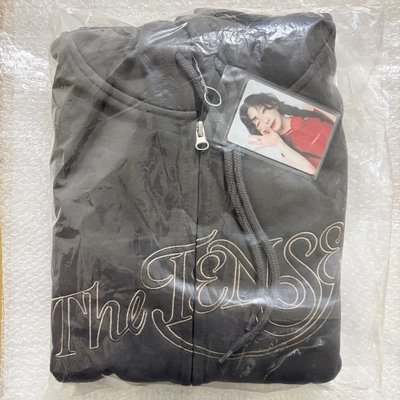 在韓/全新 太妍 2025 The TENSE 外套+卡 L碼