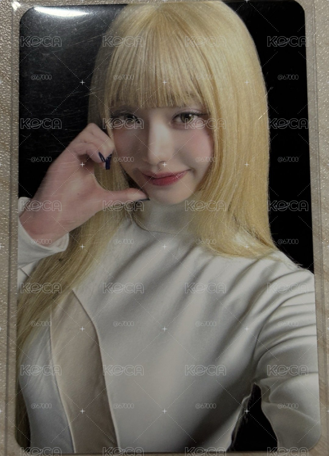 Wonyoung 臉頰愛心 金髮員 🫶 Hapa Kristin 代言卡