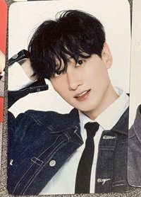 除了很帥沒有形容詞