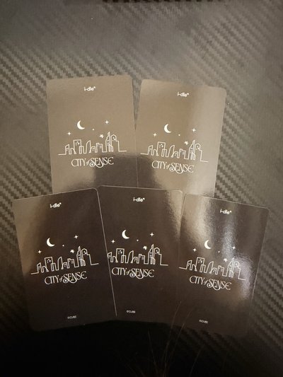 i-dle 展覽隨機卡一組
