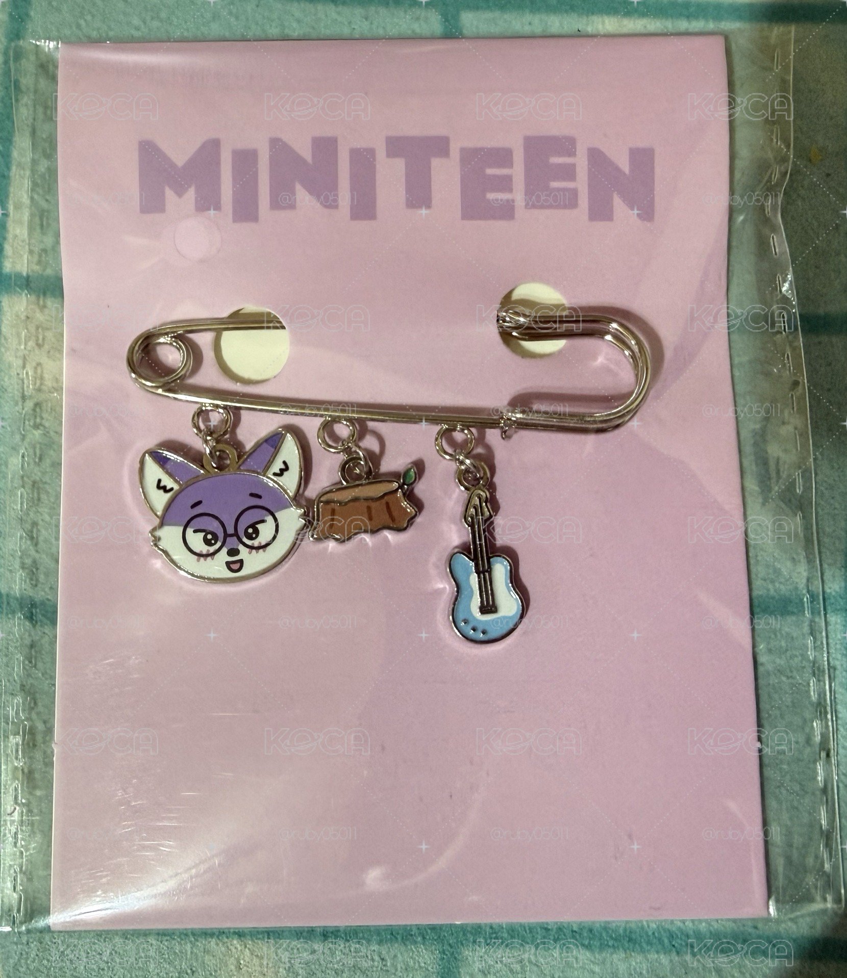 圓 miniteen快閃店胸針
