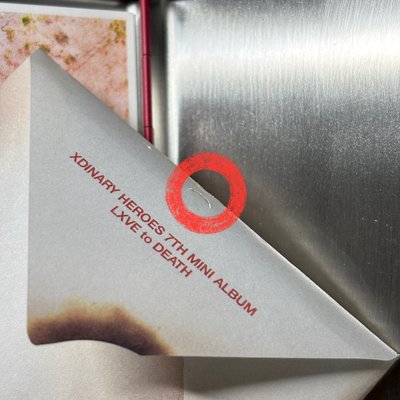 LXVE to Death 鐵盒版｜專輯部分內容物（請參考商品說明）