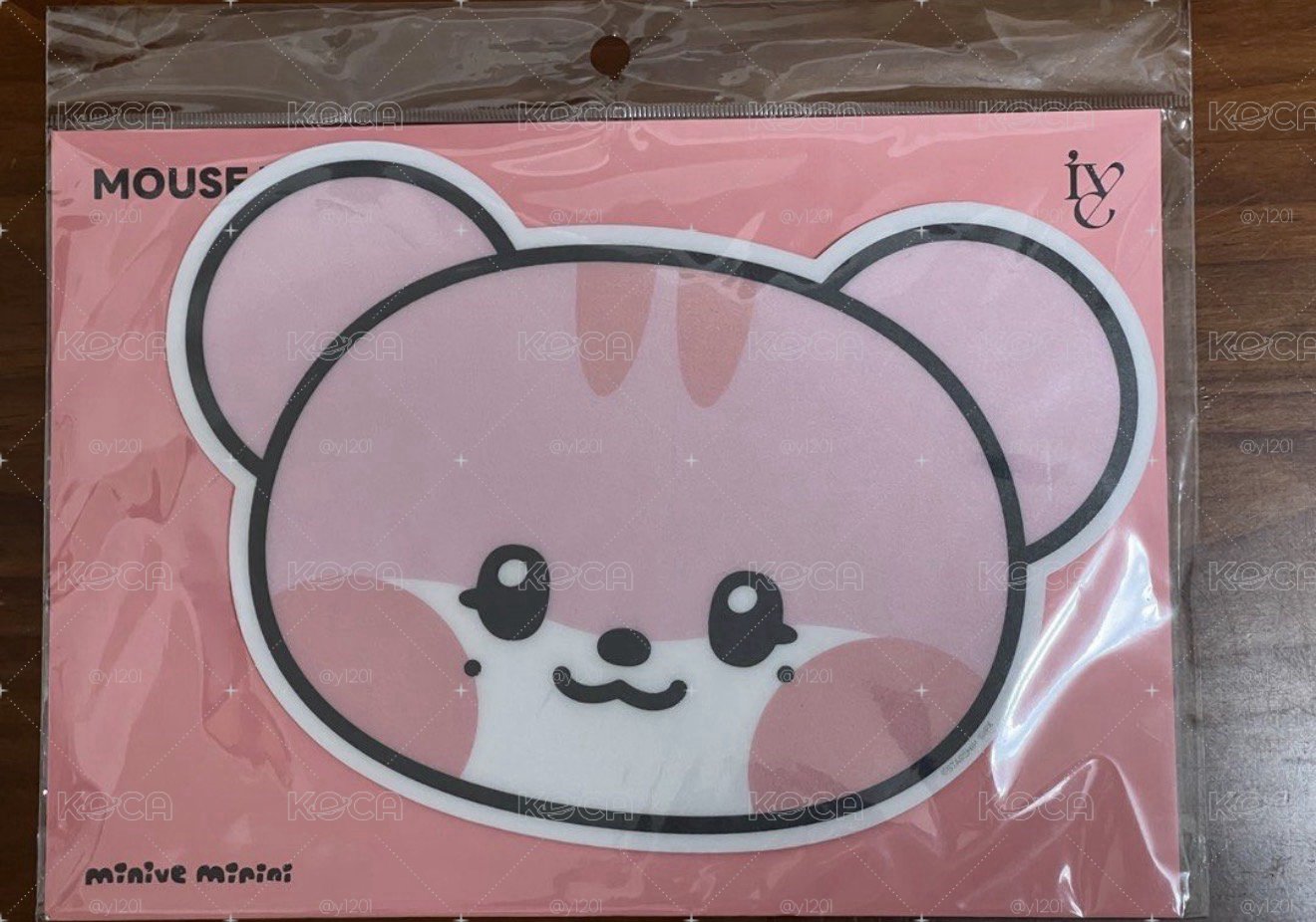 IVE 滑鼠墊