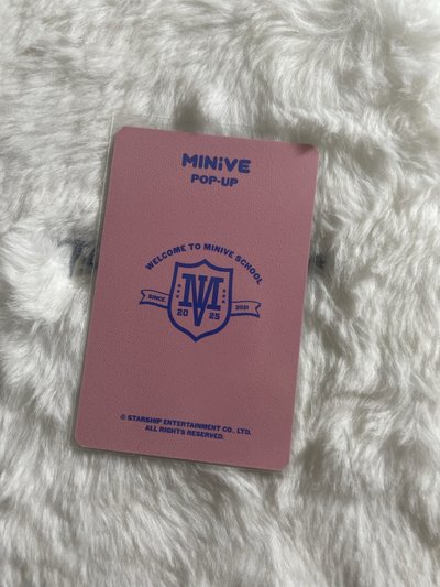 有損 員瑛 MINIVE SCHOOL 星船 周邊卡 30cm大娃卡 員