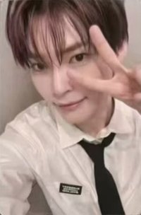 正規一 yzy 中簽 抽選卡 西裝