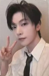 正規一 yzy 中簽 抽選卡 西裝