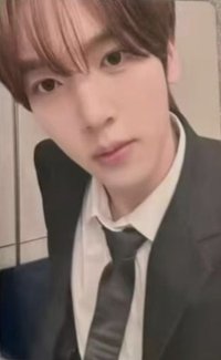 正規一 yzy 中簽 抽選卡 西裝