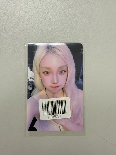 雨琦 lo2kms 預售特典卡