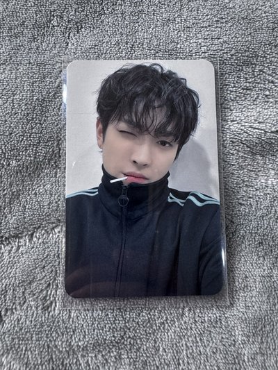 中棒棒糖（背面有損）