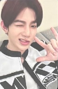 正規一 yzy 上海 簽售卡 