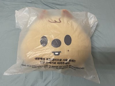 闊卡豆豆眼抱枕