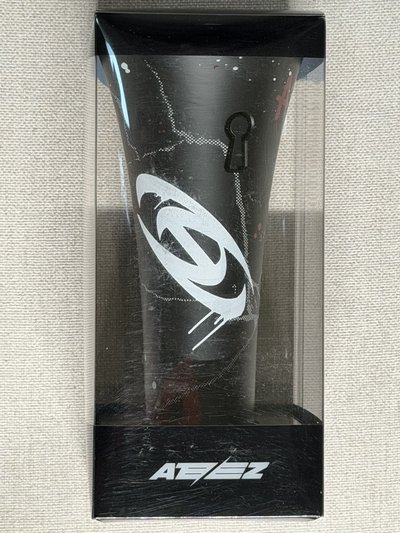 Break the Wall 手燈殼