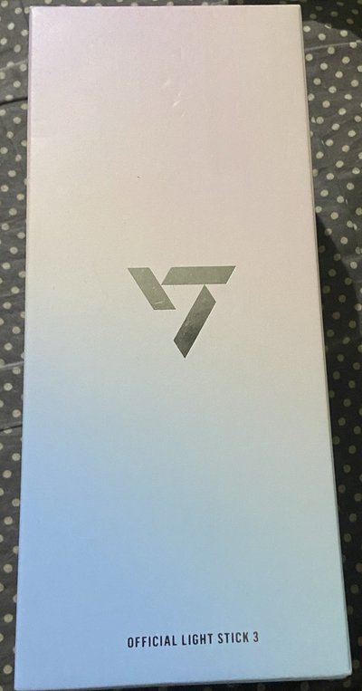 Seventeen 三代手燈