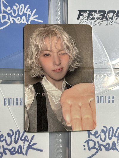 NMIXX sr率性而活裴 中文卡背