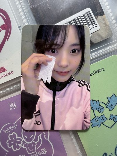 ❇️ 迷三 dmm 末簽 9.0 簽售卡 哭哭 Siyeon