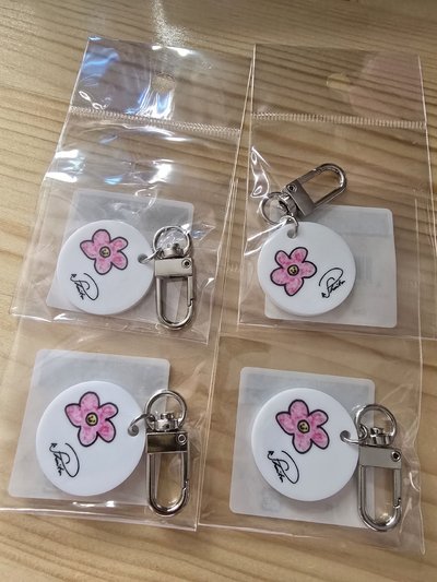 BABYMONSTER  日本快閃 手繪吊飾