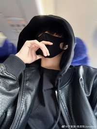 臉上有奕痕 ♡₊˚