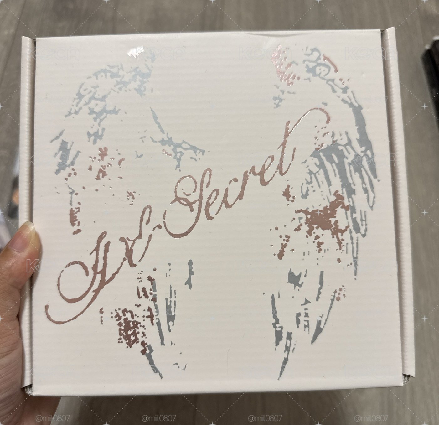 IVE SECRET 專輯 LOVED IVE (空專-除小卡配置還在）