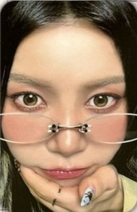 總有一顆屬於你的星球(Your Own Star) 專輯卡 